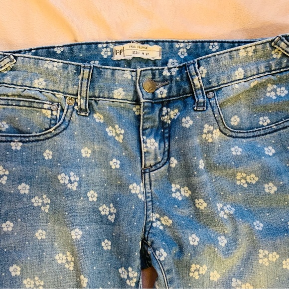 free people DITSY DAISY crop skinny jeans . sz 27 - Picture 5 of 6